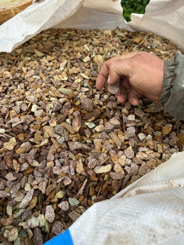 Златолит персиковый декоративная каменная крошка купить в Лосино-Петровском