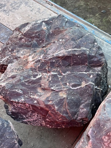 Камни для ландшафтного дизайна красно-фиолетовые 10-60 килограмм купить в Лосино-Петровском