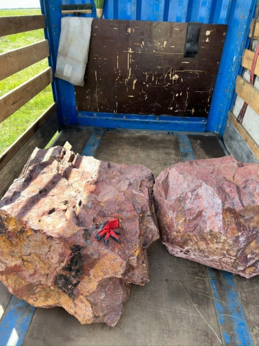 Ландшафтные глыбы красно-фиолетовые 200-1000 килограмм купить в Лосино-Петровском