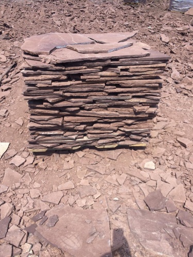 Плитняк лемезит бордовый для цоколя 1,5-2 см купить в Лосино-Петровском