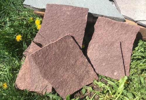 Плитняк лемезит бордовый для цоколя 1,5-2 см купить в Лосино-Петровском