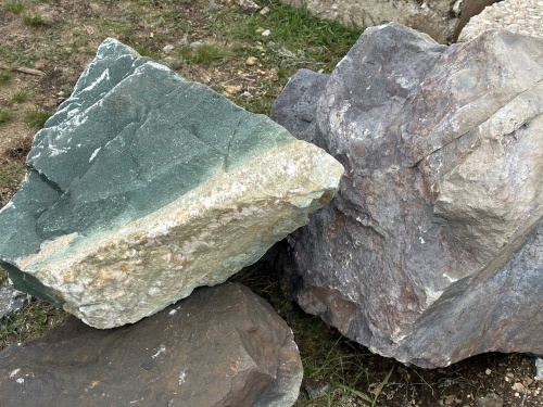 Камни для ландшафтного дизайна зелёные 10-60 килограмм купить в Лосино-Петровском