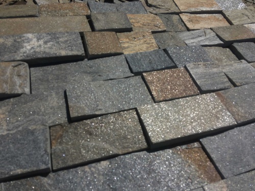 Плитка пилёная златолит Уральский для цоколя, отмостки купить в Лосино-Петровском