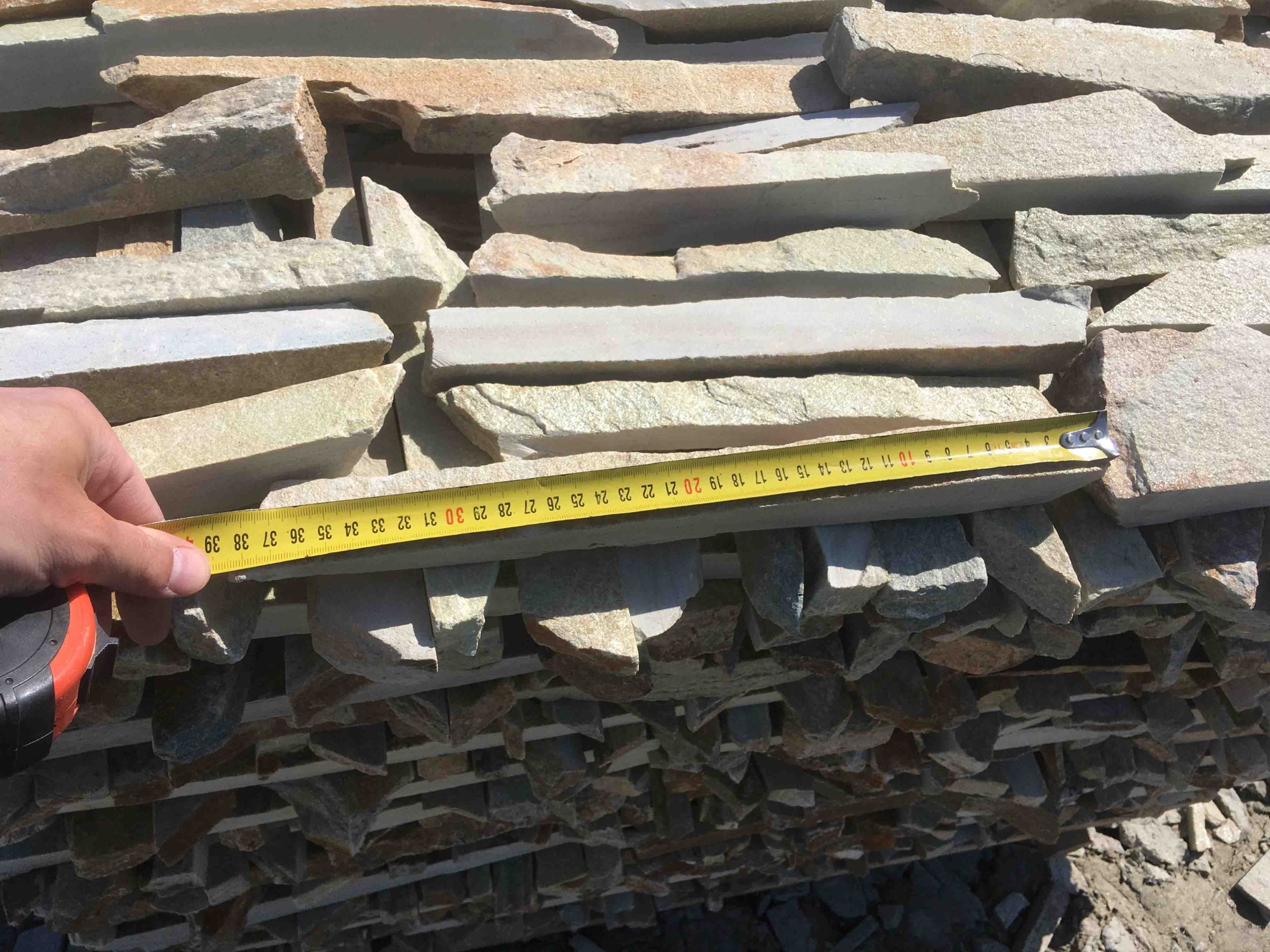 Горбушка златолит золотистый для облицовки купить в Лосино-Петровском