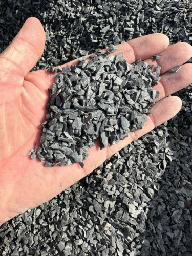 купить чёрный щебень